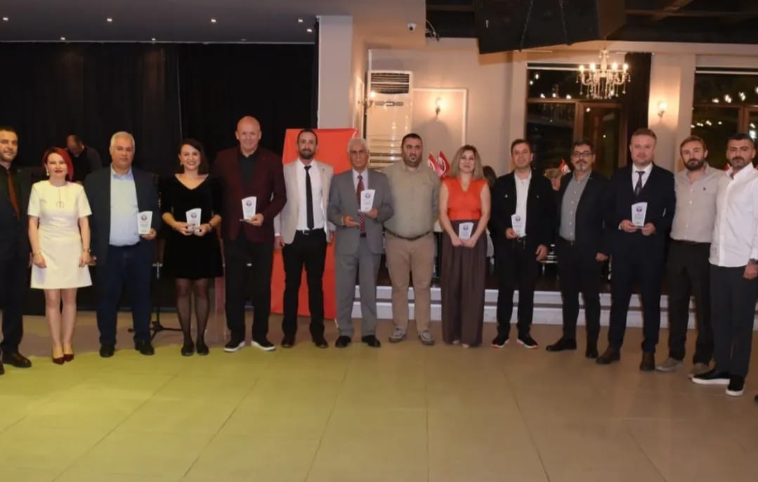 ÖĞRETMENLER GÜNÜ YEMEĞİNDE ÜYELERİMİZLE BİRLİKTEYDİK